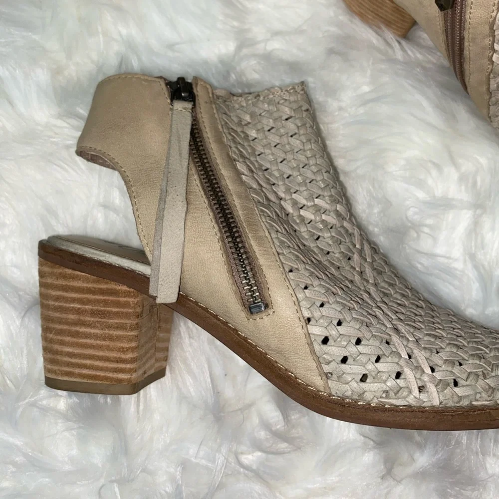 Sam‎ Edelman Cooper woven peep toe sandals